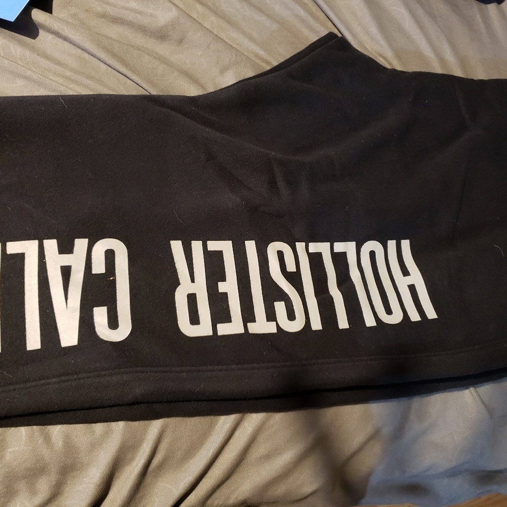 Hollister joggers